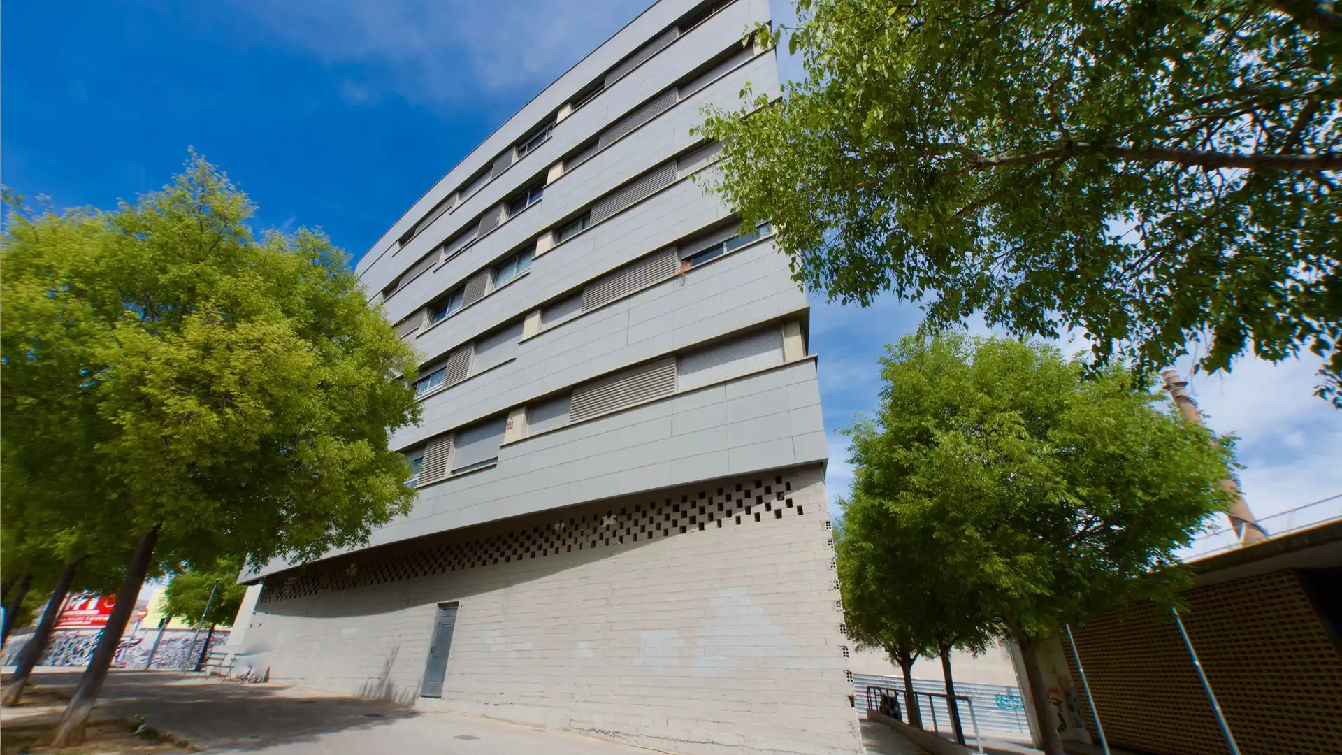 Vista exterior de Local en venta en Terrassa
