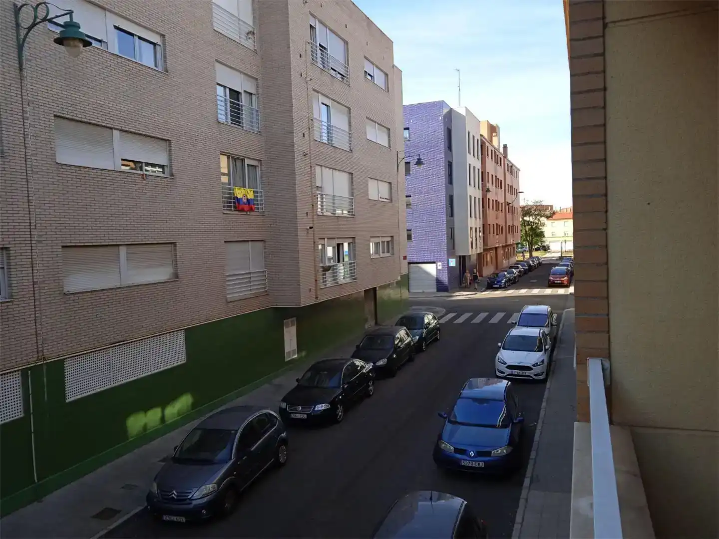 Vista exterior de Pis en venda en León Capital  amb Terrassa i Balcó