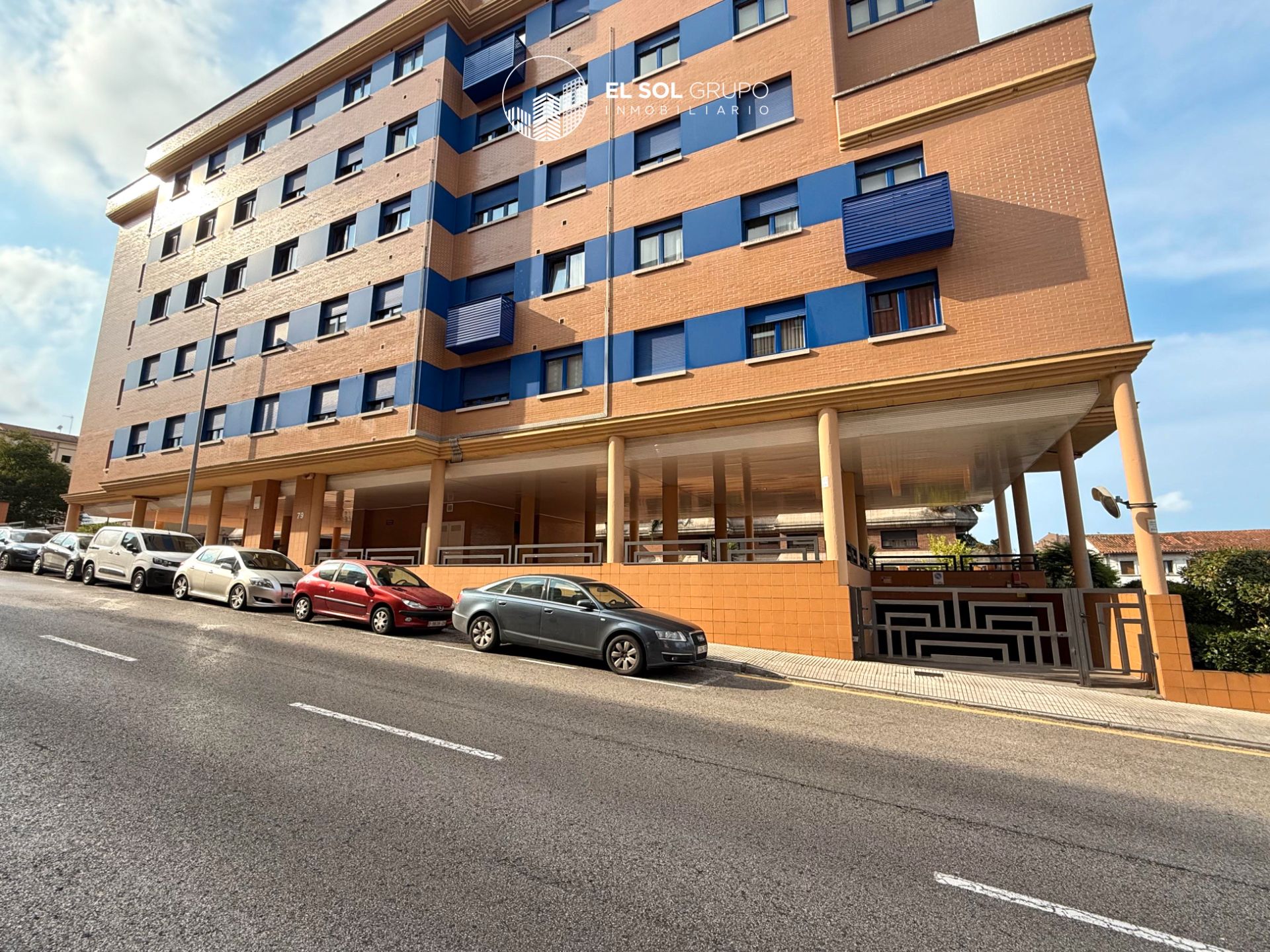 Exterior view of Garage for sale in Gijón 