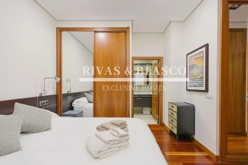 Dormitori de Apartament de lloguer en Donostia - San Sebastián  amb Aire condicionat, Calefacció i Moblat
