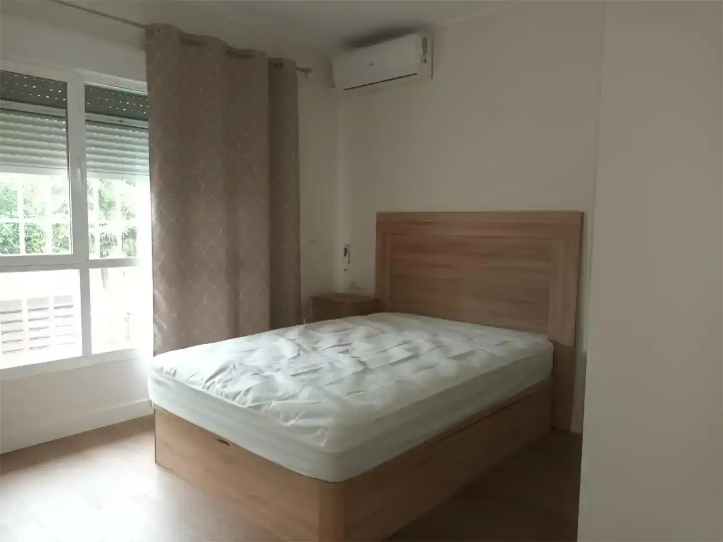 Bedroom of Flat for rent in Mérida  with Air Conditioner, Washing machine and Microwave
