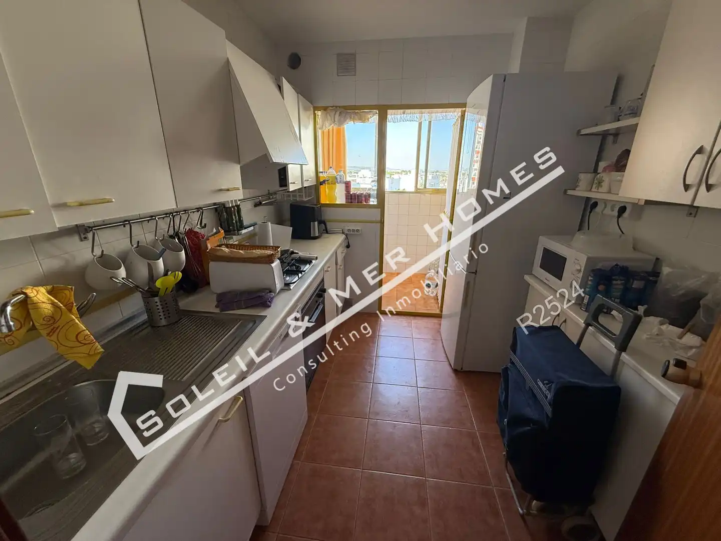 Cuina de Apartament en venda en El Puerto de Santa María amb Aire condicionat, Traster i Balcó