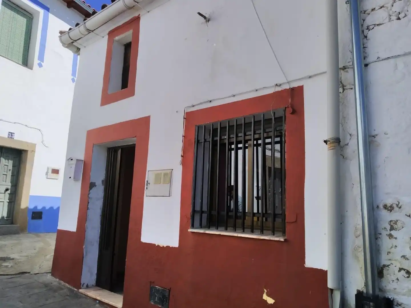 Vista exterior de Casa o chalet en venta en Arroyomolinos (Cáceres)