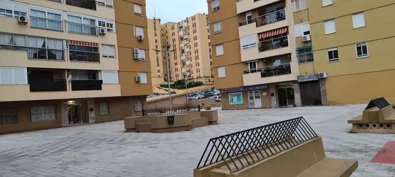 Local commercial à louer à Bajadilla - Fuente Nueva
