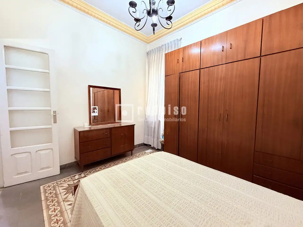 Habitación de Piso de alquiler en Valencia con Aire acondicionado, Calefacción y Amueblado