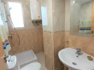 Baño de Piso en venta en Valencia con Aire acondicionado, Horno y Balcón