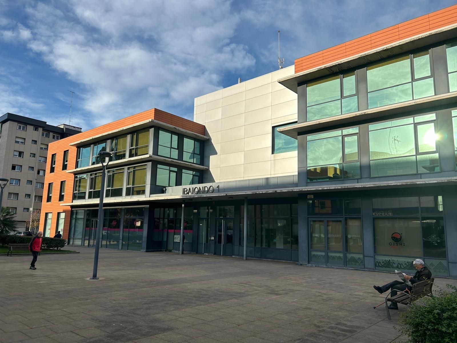 Exterior view of Office for sale in Sondika