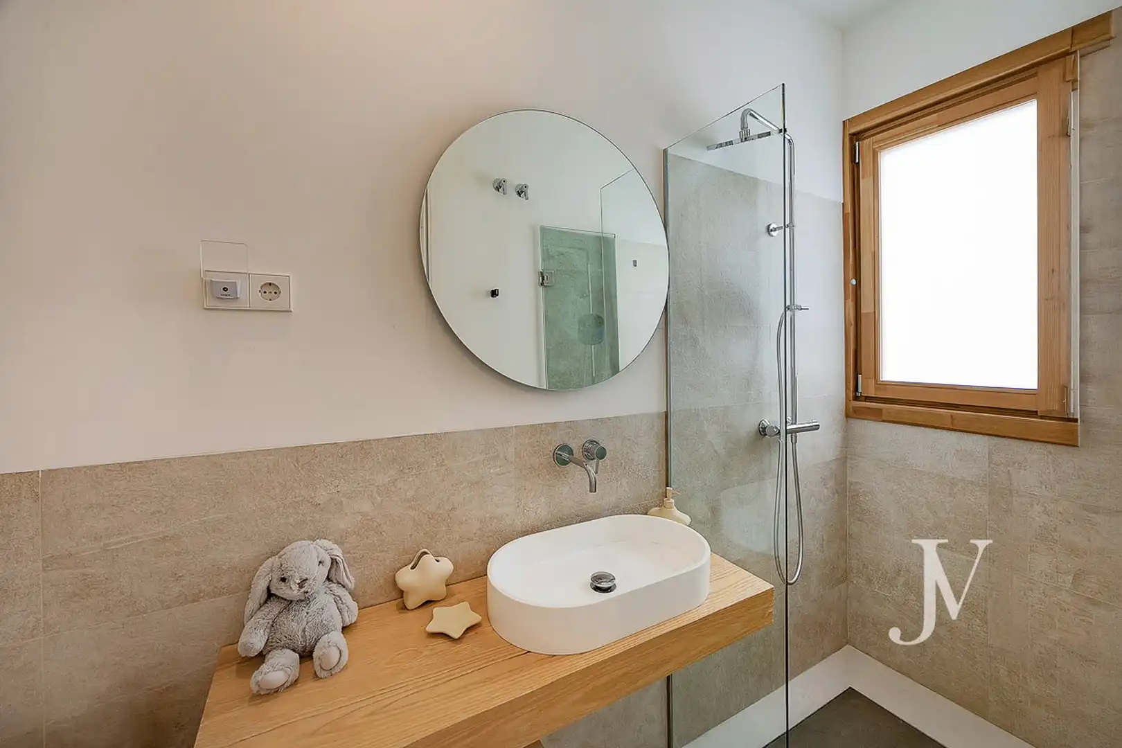 Baño de Ático en venta en Madrid con Aire acondicionado, Calefacción y Jardín privado