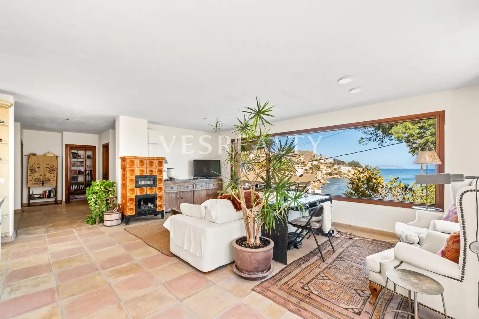 Sala d'estar de Casa o xalet en venda en El Campello amb Calefacció, Jardí privat i Terrassa