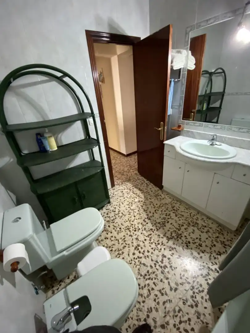 Baño de Casa o chalet en venta en Valverde del Camino con Calefacción, Piscina y Amueblado