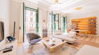 Living room of Flat for sale in  Barcelona Capital  with Air Conditioner, Heating and Balcony