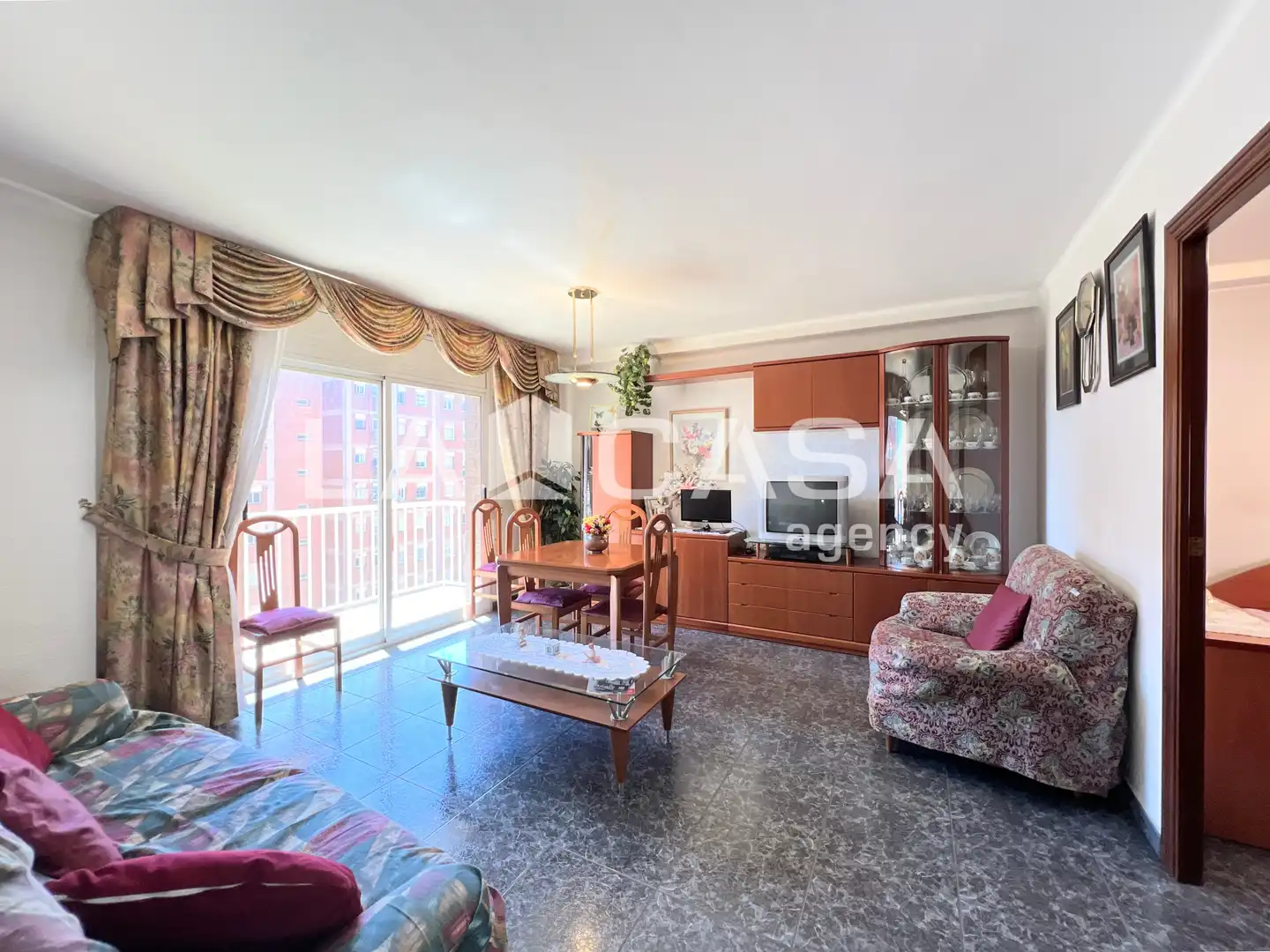 Flat for sale in Llefià