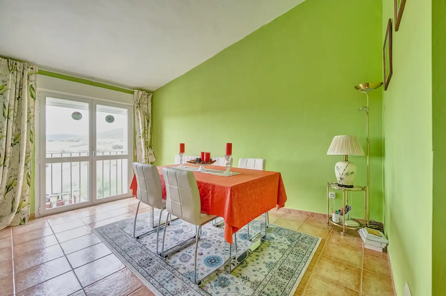 Comedor de Casa o chalet en venta en Arellano con Jardín privado, Terraza y Trastero