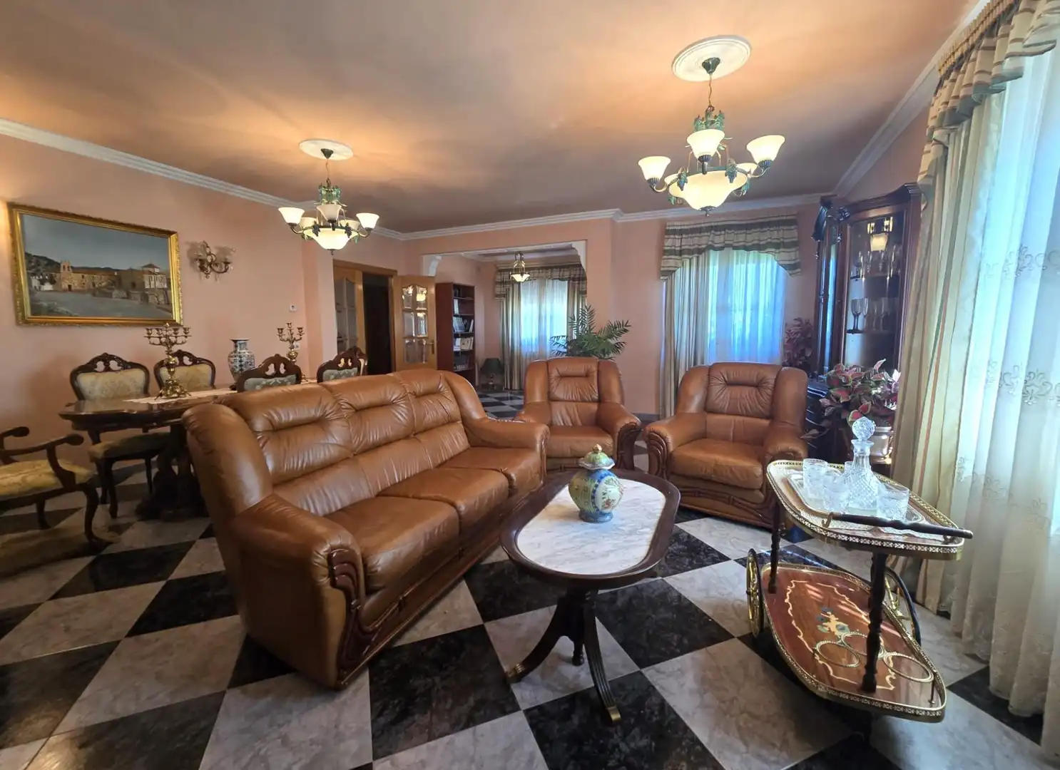Houses for sale in Calle ALVARO DE HINOJOSA, Miralvalle - Av. Virgen del Puerto - La Data