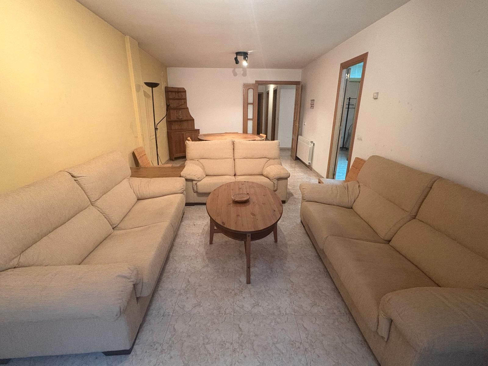 Living room of Flat for sale in Solsona  with Heating, Terrace and Oven