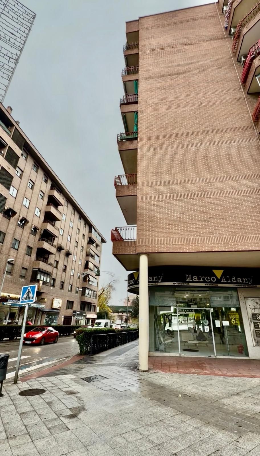 Außenansicht von Wohnung zum Verkauf in Valdemoro mit Heizung und Terrasse
