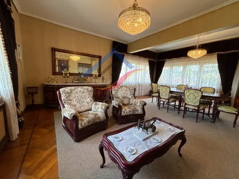 Sala d'estar de Casa o xalet en venda en Piélagos amb Calefacció, Jardí privat i Parquet