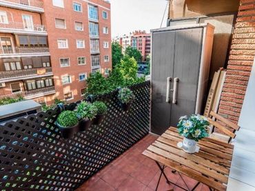 Apartament amb ascensor de lloguer a Calle CLARA DEL REY