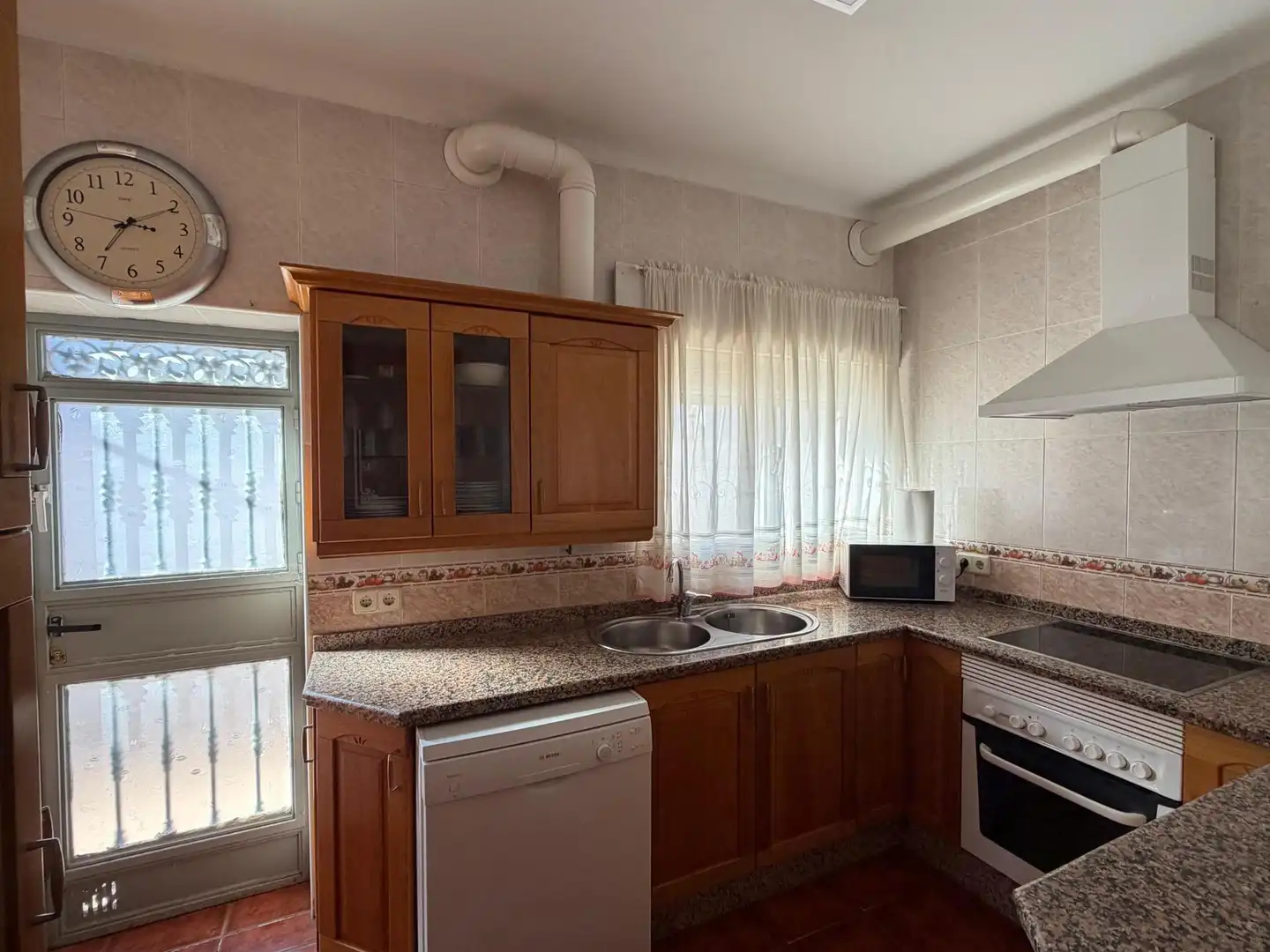 Cocina de Casa o chalet de alquiler en Rincón de la Victoria con Terraza, Trastero y Amueblado