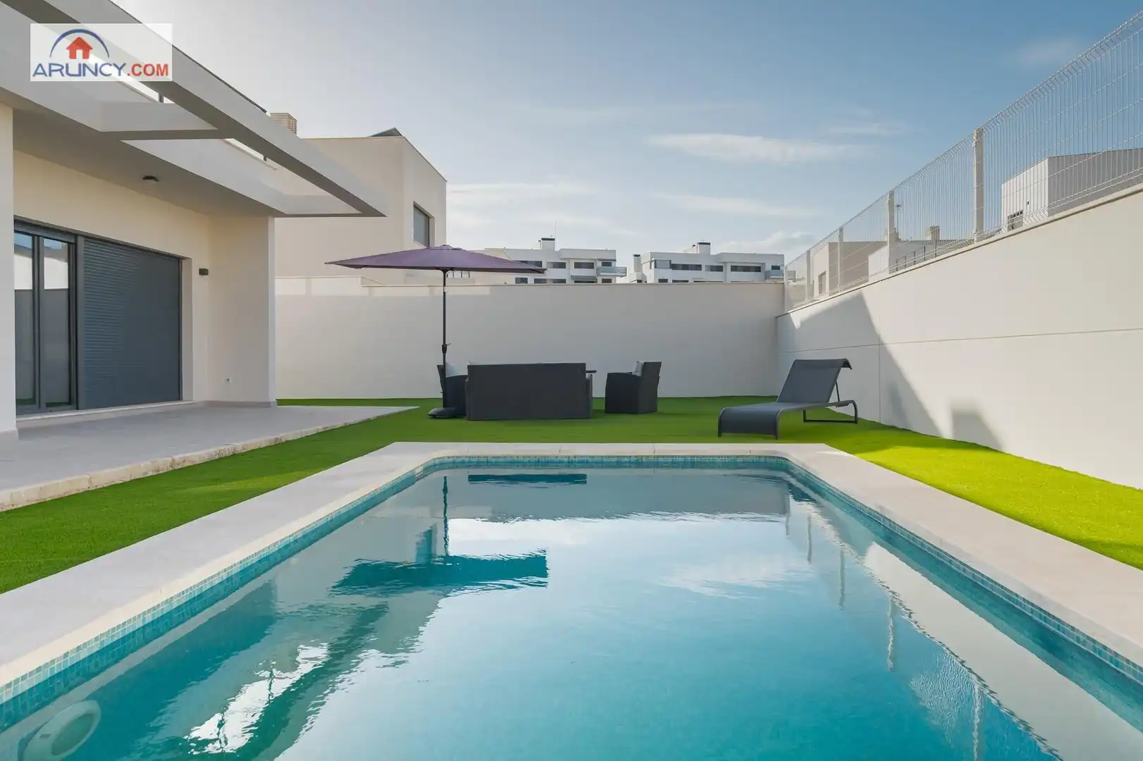 Villa con piscina in affitto a Entrenúcleos, imagen 2