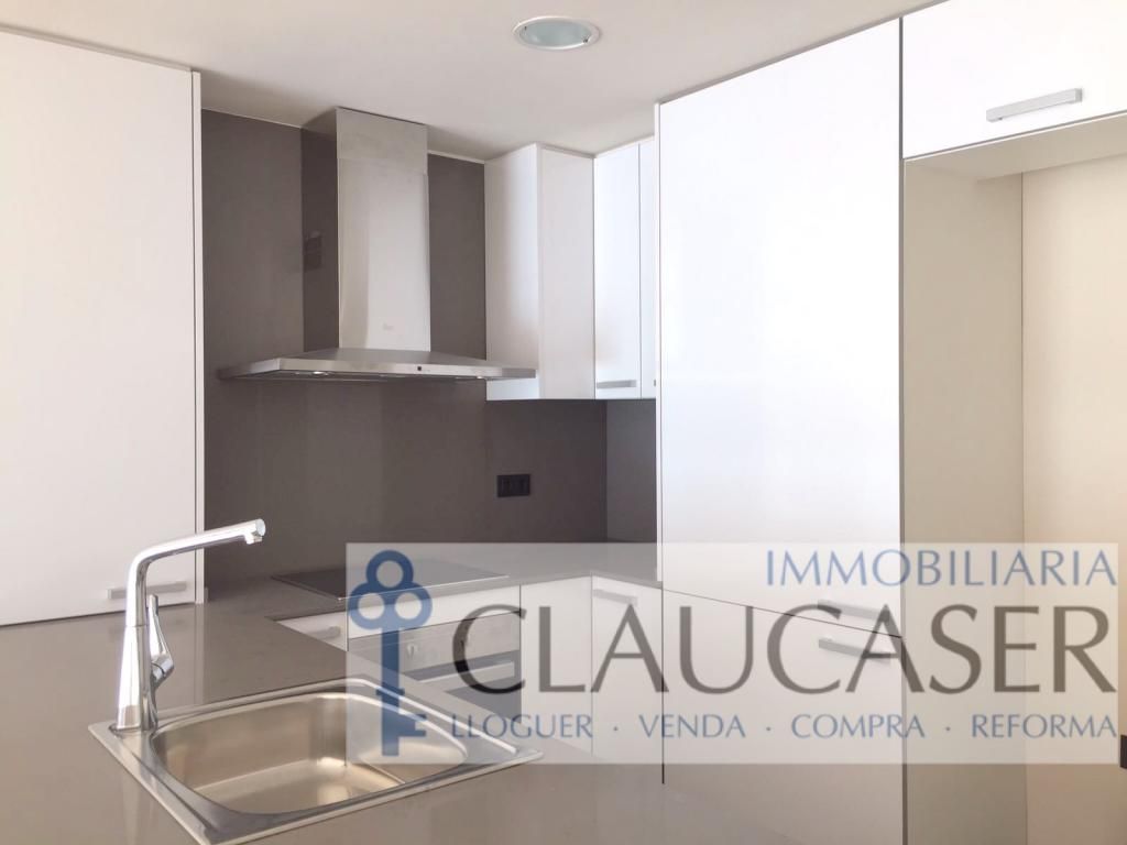 Kitchen of Duplex to rent in Sabadell  with Heating and Swimming Pool