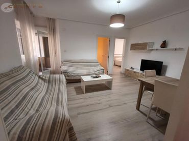 Piso con balcón en venta en Industria