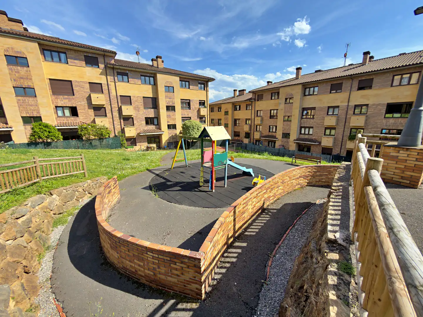 Parking of Detached homes for sale in Llanera  with Heating, Parquet flooring and Terrace