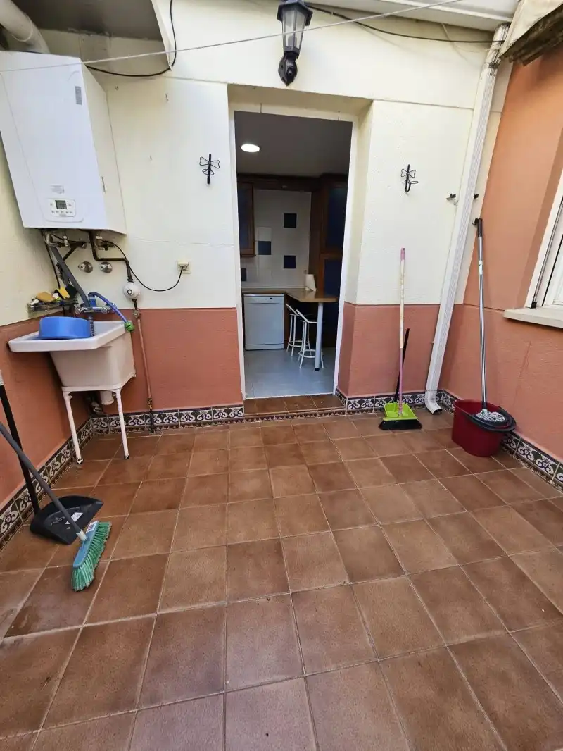 Cuina de Casa o xalet de lloguer en Cáceres amb Aire condicionat, Calefacció i Parquet