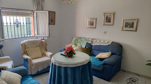 Foto 3 de Casa o chalet en venta en Calle Carmona, Estación - La Fontanilla - El Tinte, Utrera