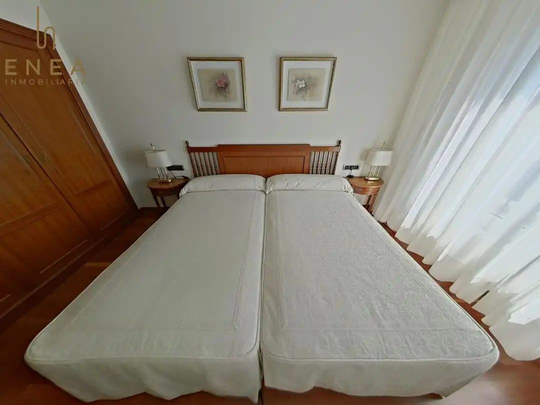 Habitación de Casa o chalet en venta en Vitoria - Gasteiz con Calefacción, Jardín privado y Trastero