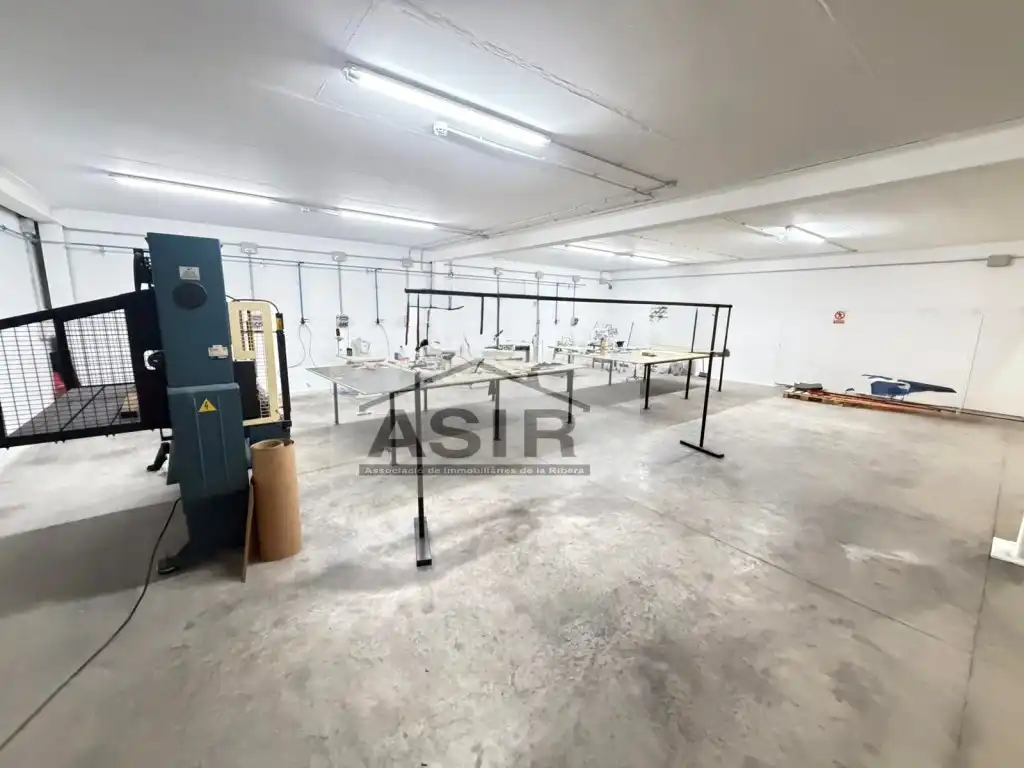 Nave industrial in vendita a Avenida Drets Humans, imagen 7