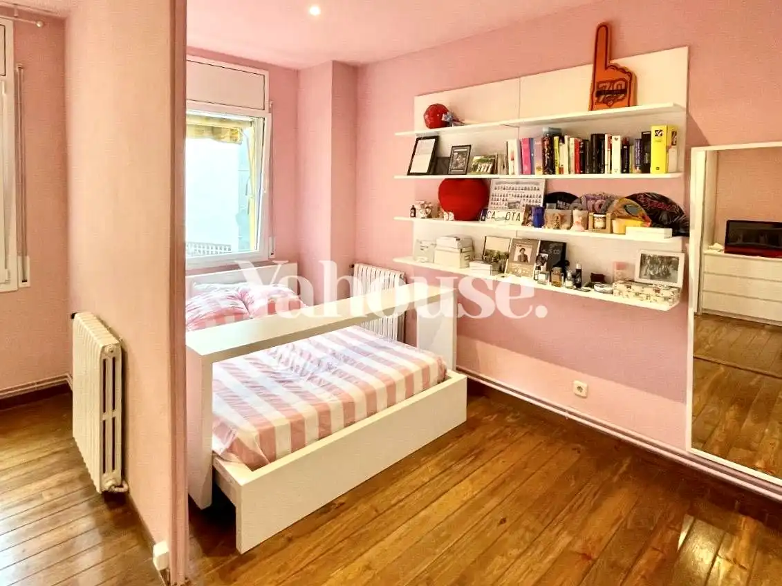 Bedroom of Duplexes for rent in Sabadell  with Air Conditioner, Terrace and Furnished