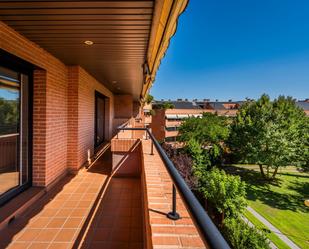 Terrassa de Apartament en venda en La Moraleja amb Aire condicionat, Jardí privat i Traster