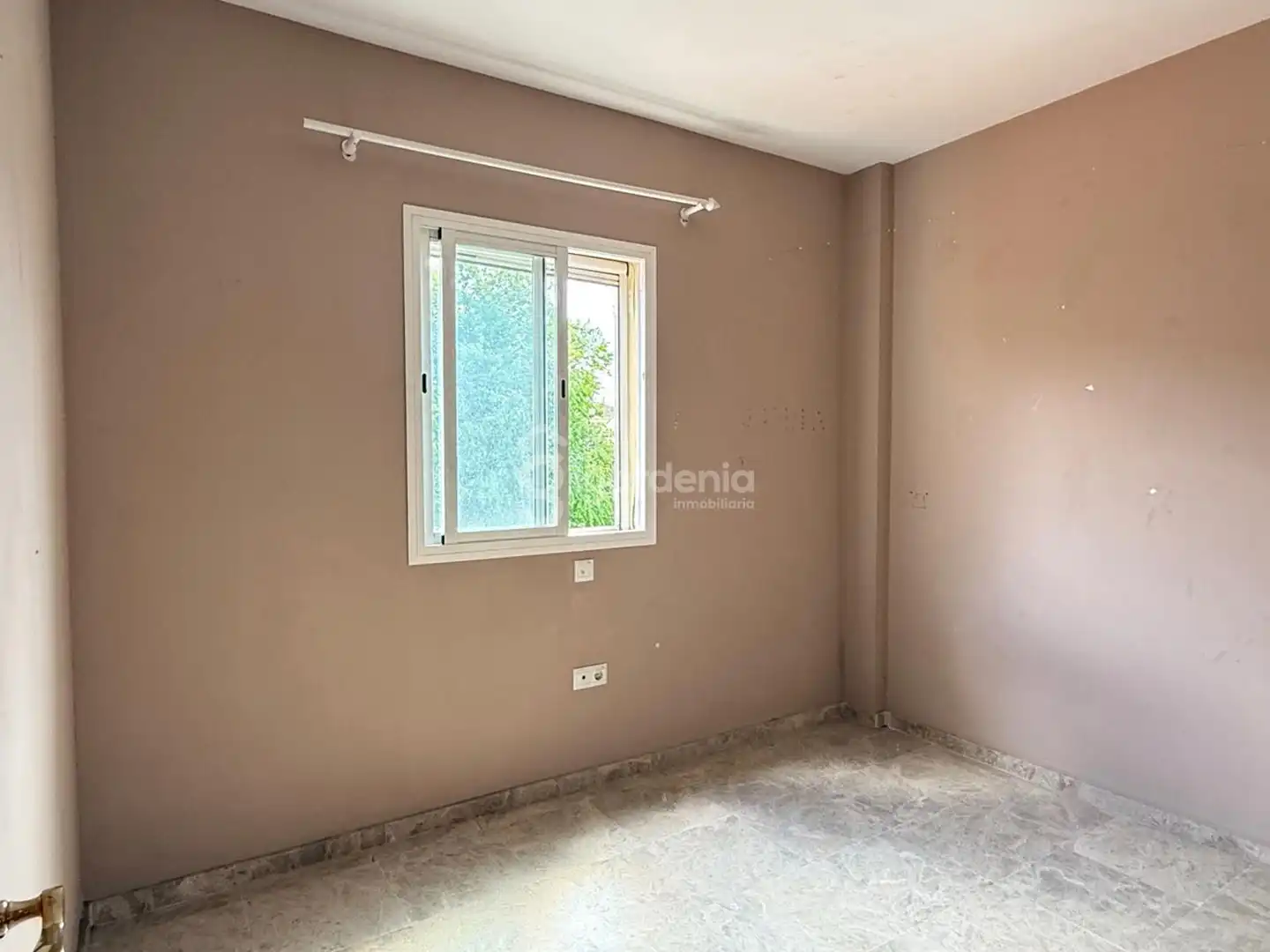 Habitación de Casa adosada en venta en Castilleja de la Cuesta con Aire acondicionado y Terraza