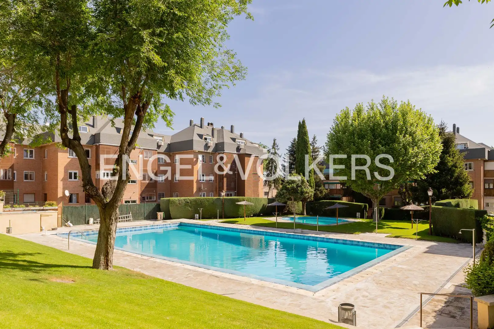 Exterior view of Flat for sale in Majadahonda  with Heating, Parquet flooring and Storage room
