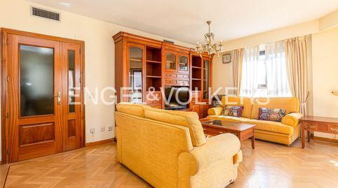 Foto 3 de Piso de alquiler en Alonso Cano, Ríos Rosas - Nuevos Ministerios, Madrid Capital