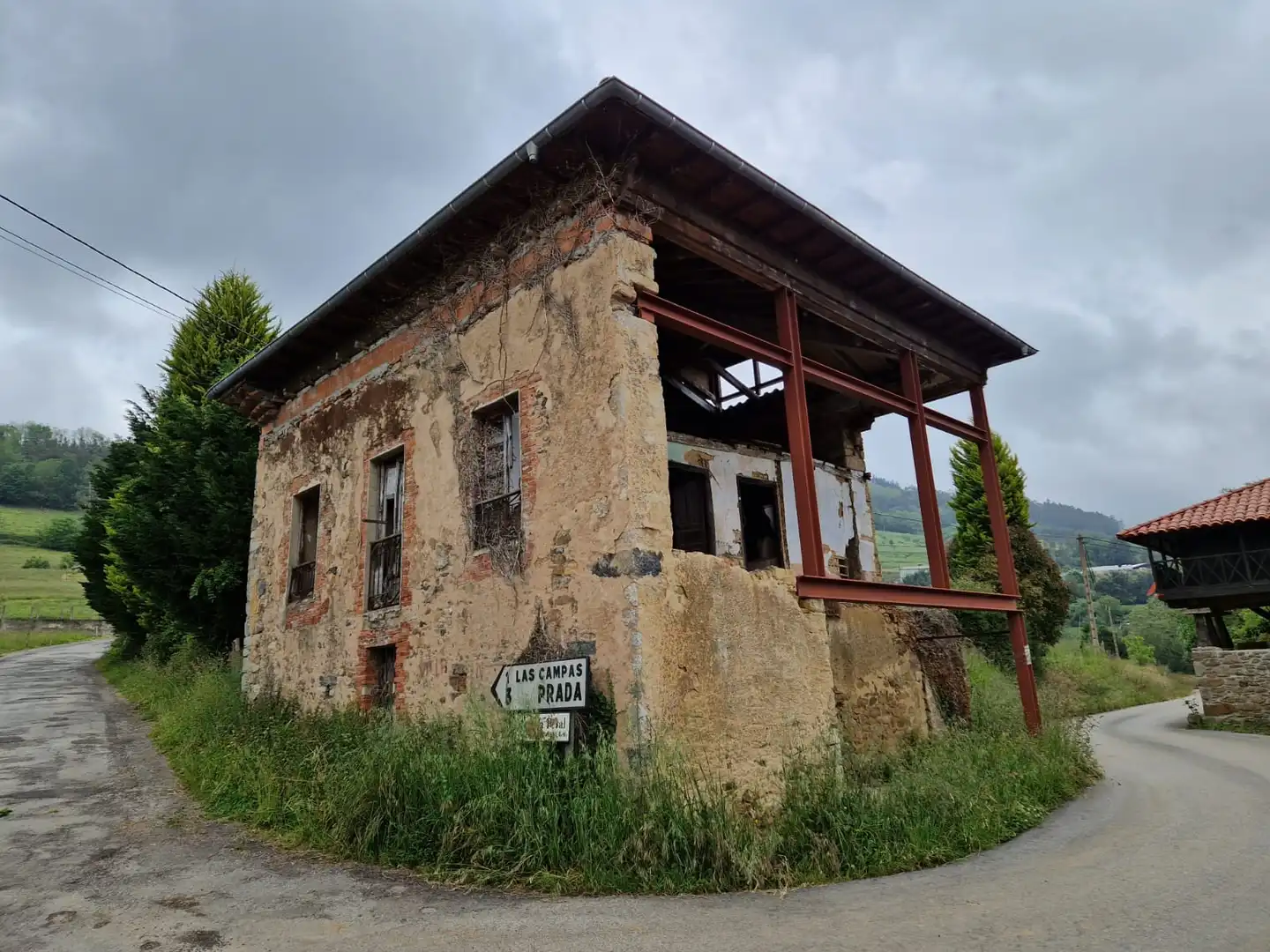 Casa o xalet en venda a Calle Linares, Salas