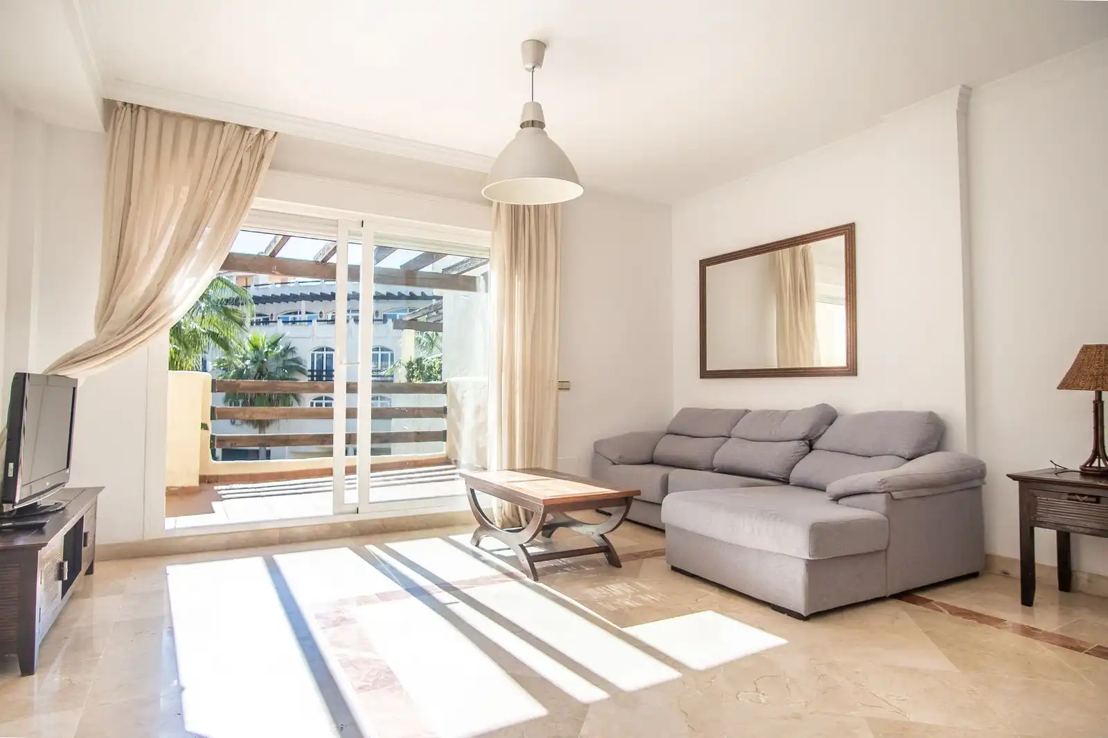 Wohnung mit Pool zum Verkauf in Calle Condado de Huelva 12, imagen 2