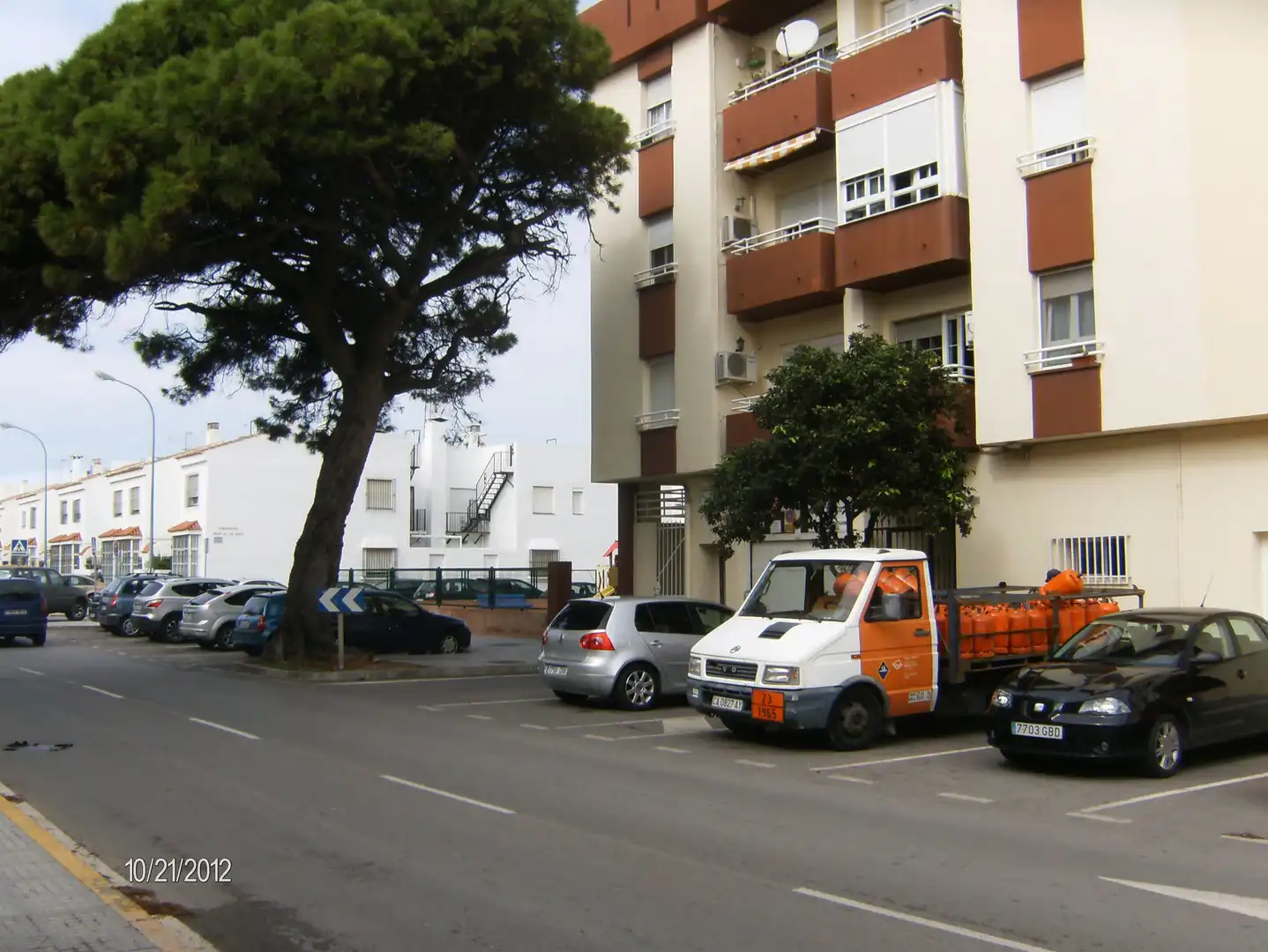 Parking of Garage for rent in San Fernando