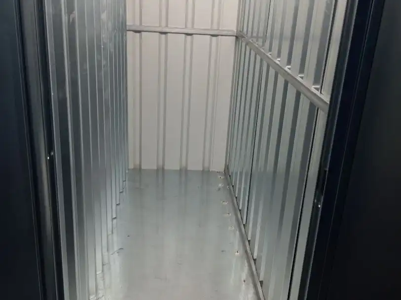 Storage room for rent in Toledo  with Alarm