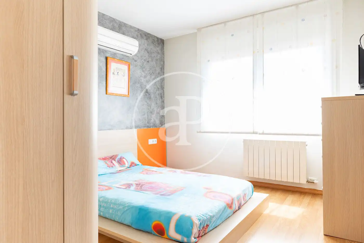 Schlafzimmer von Einfamilien-Reihenhaus zum Verkauf in Sant Quirze del Vallès mit Klimaanlage, Heizung und Privatgarten