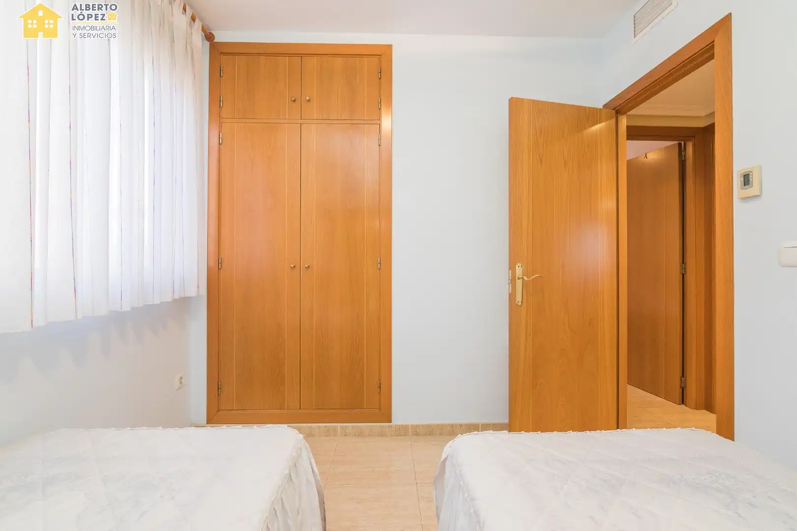 Habitación de Apartamento en venta en Alicante / Alacant con Aire acondicionado, Calefacción y Piscina comunitaria