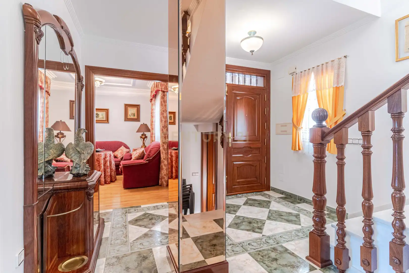 Houses for sale in Vélez de Benaudalla  with Private garden