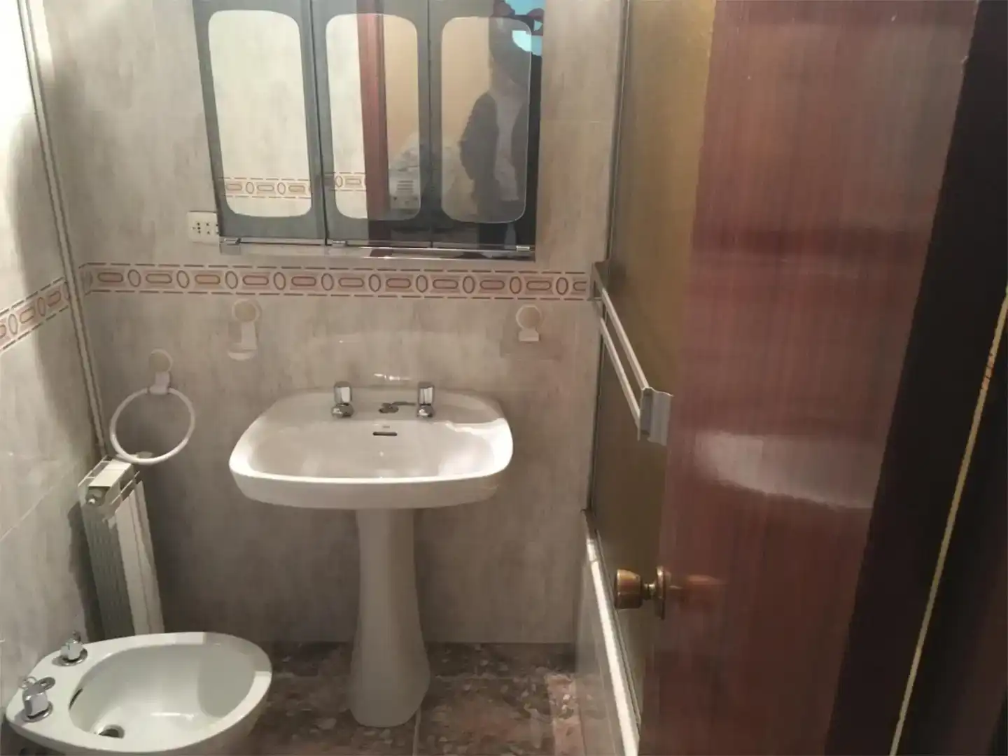 Baño de Piso en venta en Castuera con Aire acondicionado, Horno y Balcón