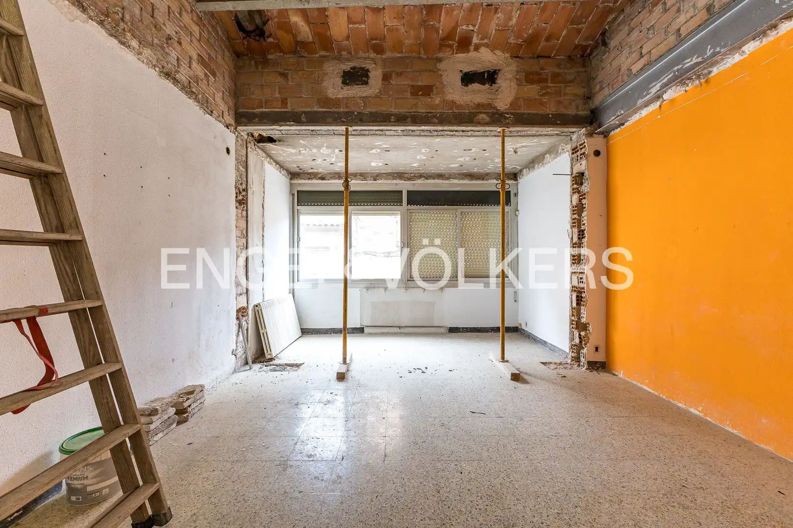 Houses for sale in Sant Vicenç Dels Horts  with Heating and Private garden
