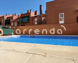 Jardí de Pis de lloguer en  Madrid Capital amb Aire condicionat i Piscina