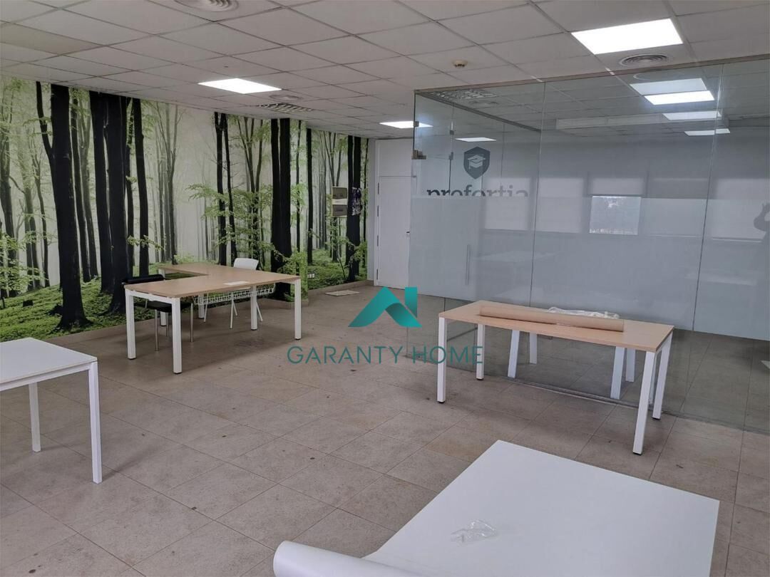 Oficina de alquiler en Bormujos con Aire acondicionado