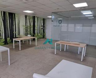 Office to rent in Bormujos  with Air Conditioner