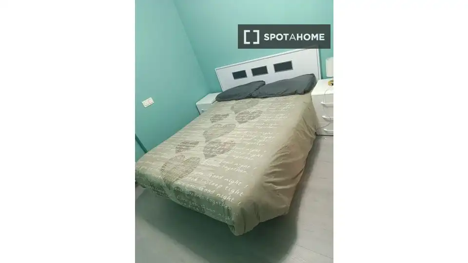 Habitación de Apartamento para compartir en Castro-Urdiales con Aire acondicionado, Calefacción y Terraza