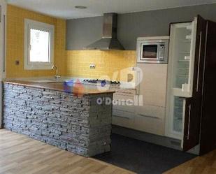 Cuina de Pis en venda en Sant Boi de Llobregat amb Aire condicionat, Calefacció i Parquet